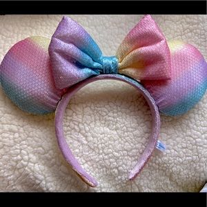Disney Tokyo Pastel Rainbow Minnie Ears
